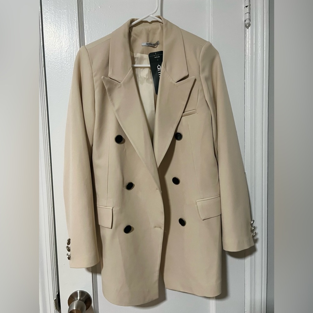 New beige blazer. Size small